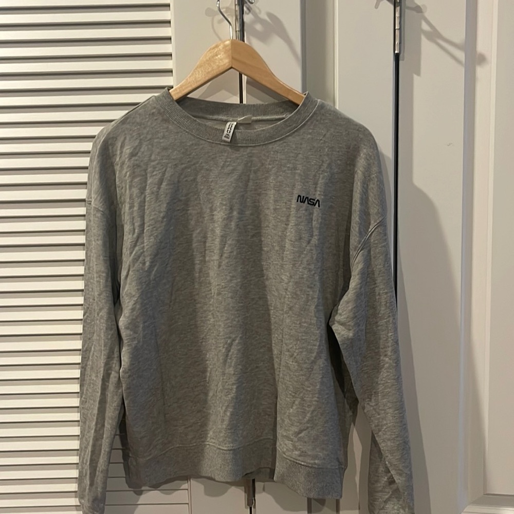 HM NASA sweatshirt